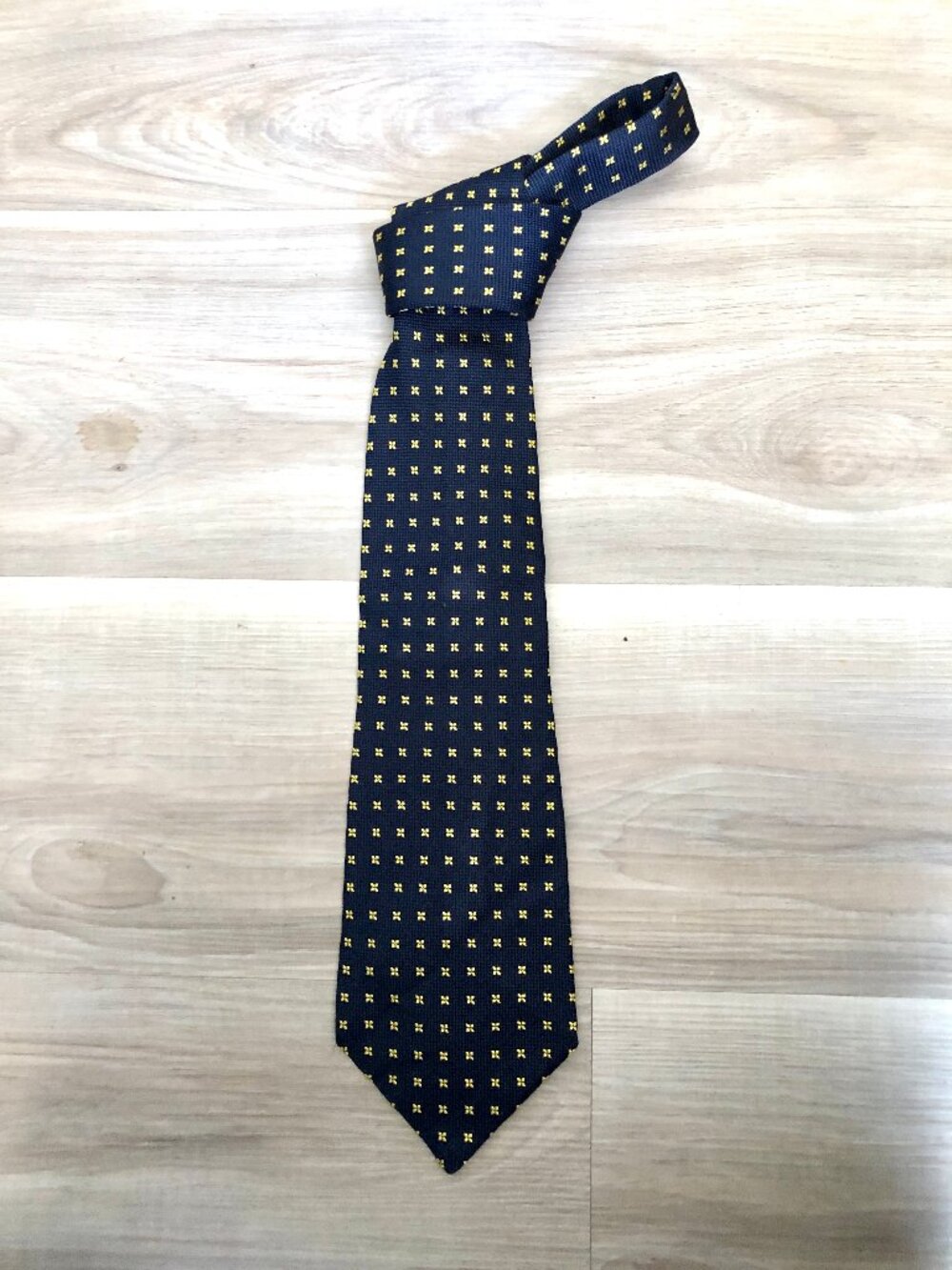 David Saddler 100% Silk Tie, Navy Blue with Floral Pattern, Classic Width Office